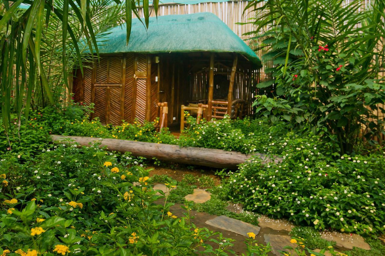 Oyo 678 Blessie'S Bed And Breakfast Puerto Princesa Екстер'єр фото